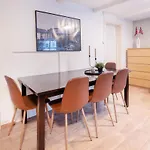2-bedroom By The Bridge *