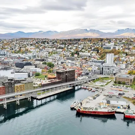 2-bedroom By The Bridge * Tromsø
