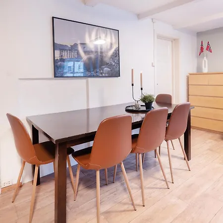 2-bedroom By The Bridge *