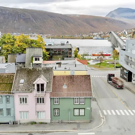 2-bedroom By The Bridge *